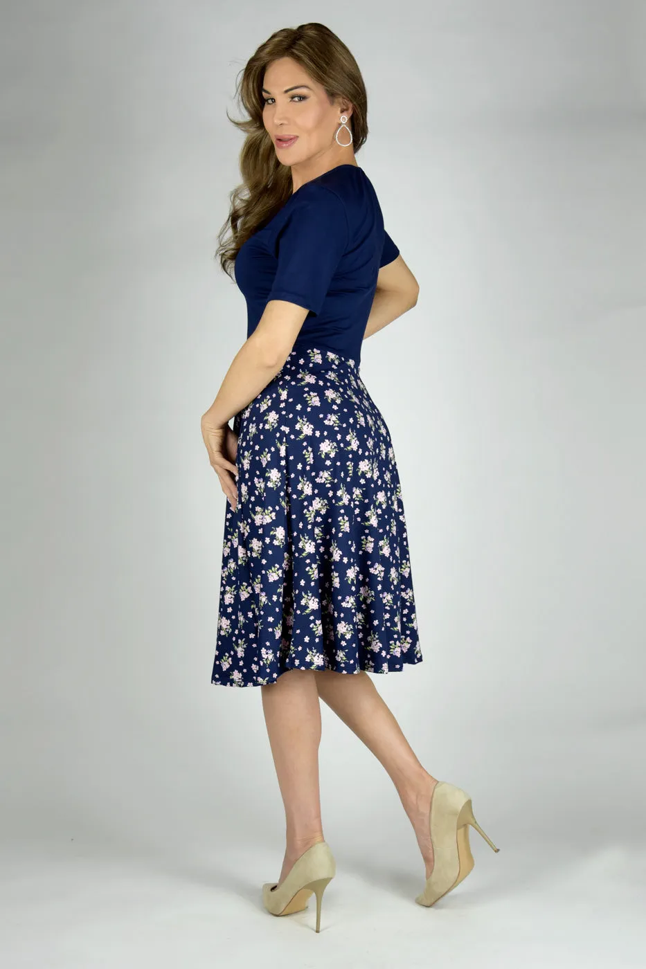 Relaxed Fit V Neck Midi Swing Dress