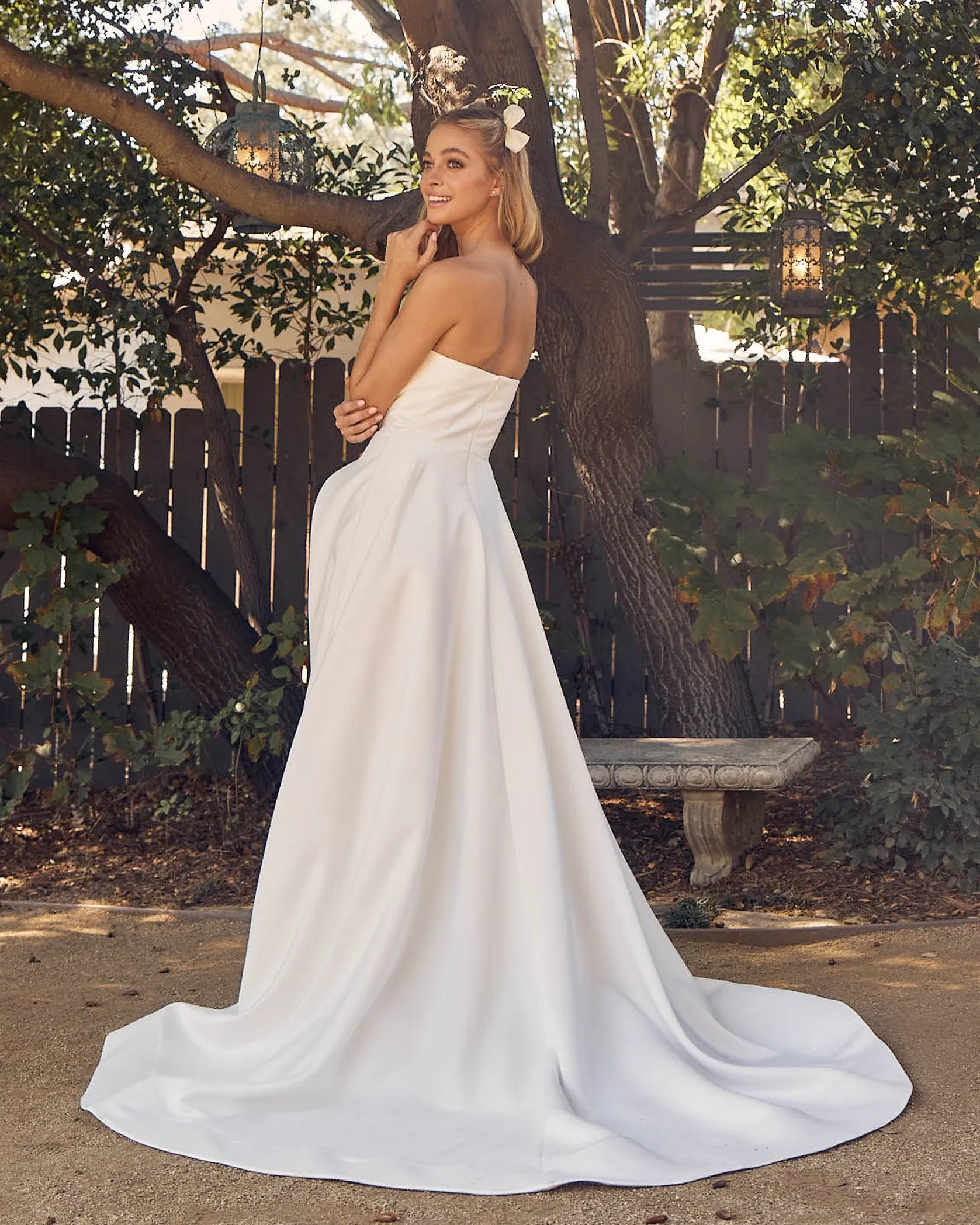 Strapless High Slit A-Line Wedding Gown_JW938